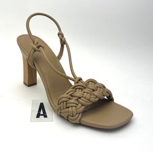Vince Quenelle Sandals sz 9.5